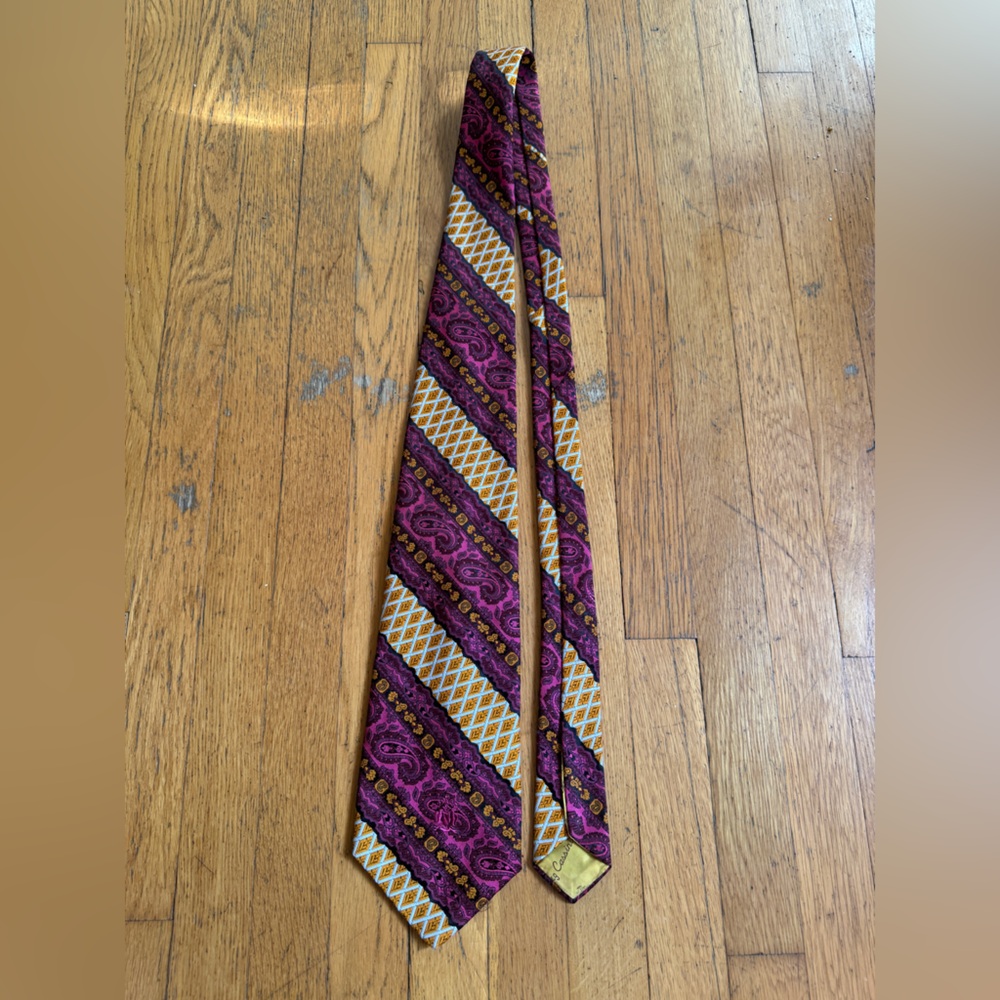 70s Vintage Oleg Cassini for Harris and Frank Yellow and Pink Paisley Silk Tie - Picture 1 of 6